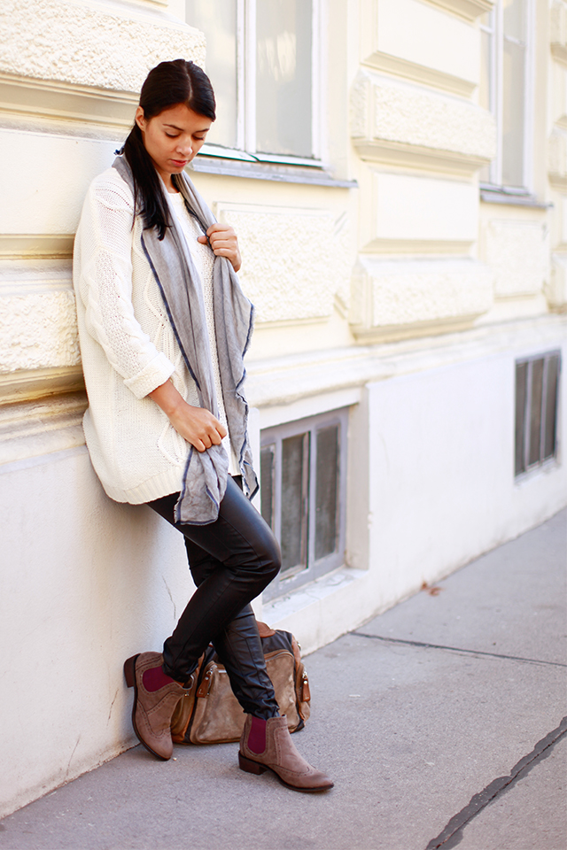 big knit & chelsea boots