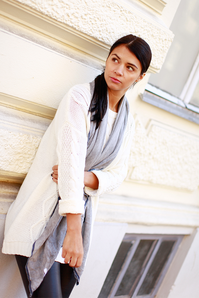 big knit & chelsea boots