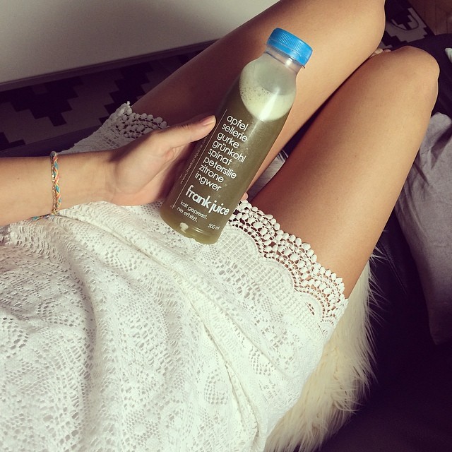 10349759_892315417451589_1327782639_n