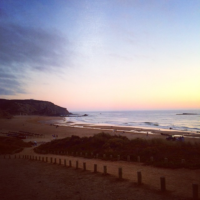 928073_717873608305809_77278495_n