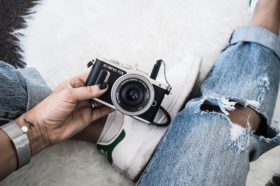 OLYMPUS DIGITAL CAMERA